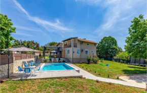 Amazing Home In Medulin